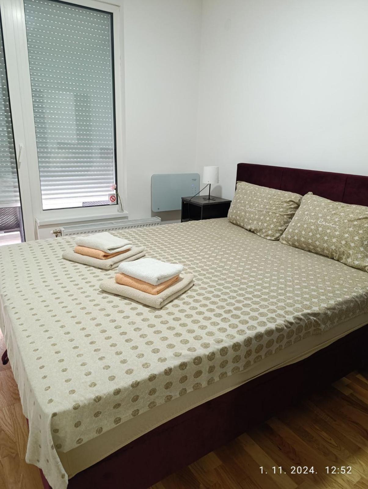 Lux Apartment 13 Center, Free Parking Ni Exteriör bild